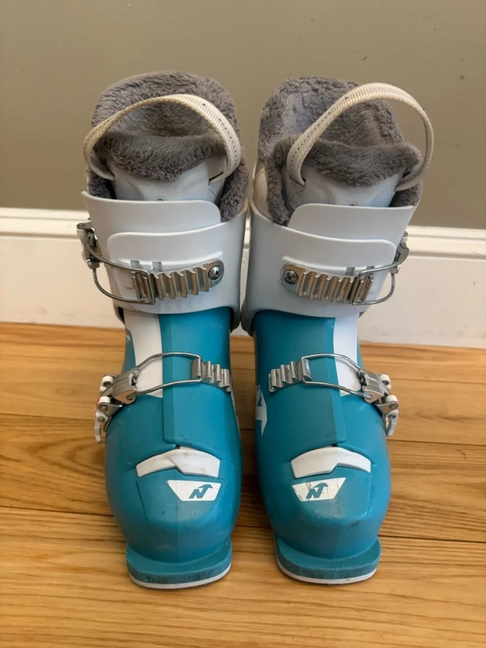 Nordica Kids Ski Boots 245mm US 1-2 Easy Entry Teal Beginner Youth READ